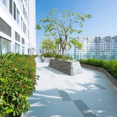 Cbd Luxury Apartment In Rivergate Tower-2